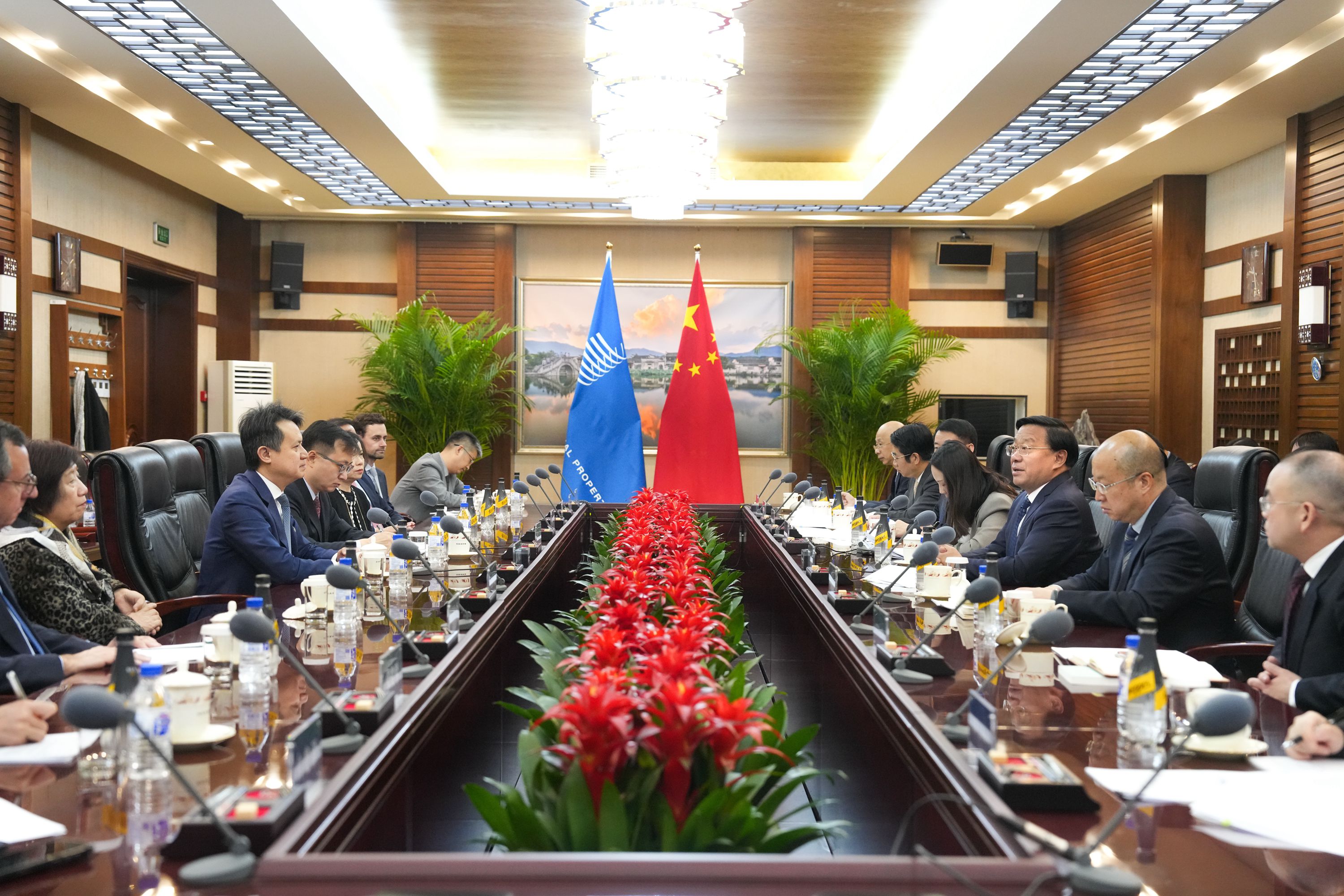 W020250328648879300686.jpg W020250328648879300686.jpg